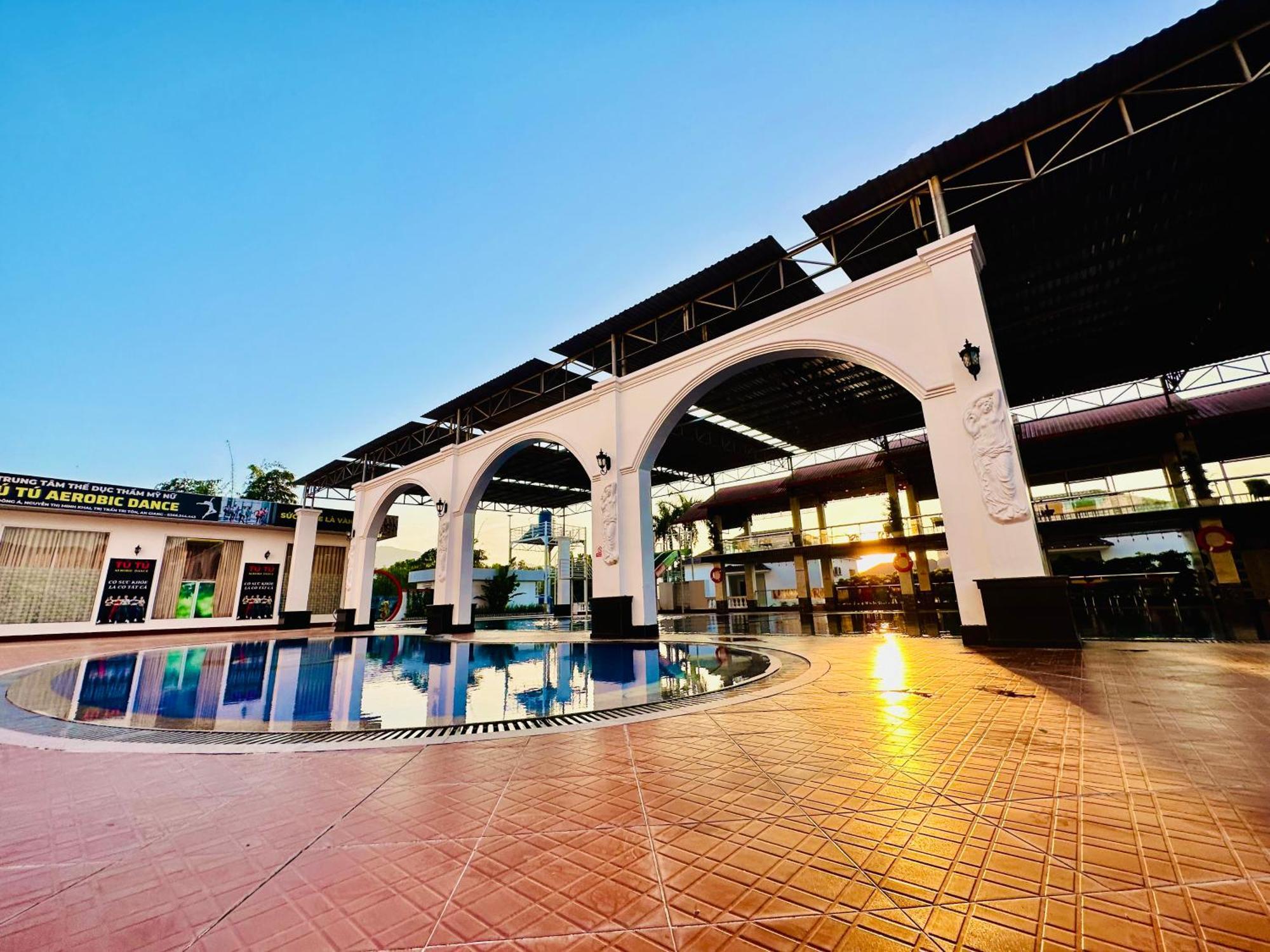 Rong Vang Resort Tri Ton المظهر الخارجي الصورة